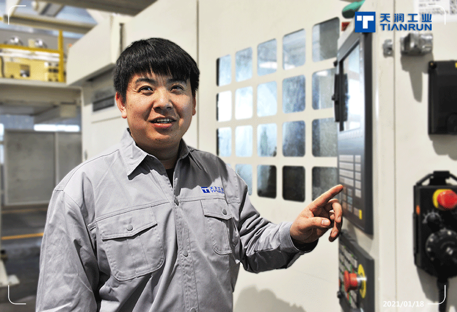 ÔËάÏÈ·æ--ÉÛÇìΰ.gif ÔËάÏÈ·æ--ÉÛÇìΰ.gif