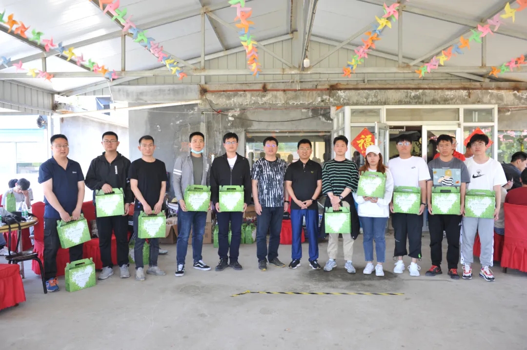 �������ʹ���-׷�󿵽�,����һ������